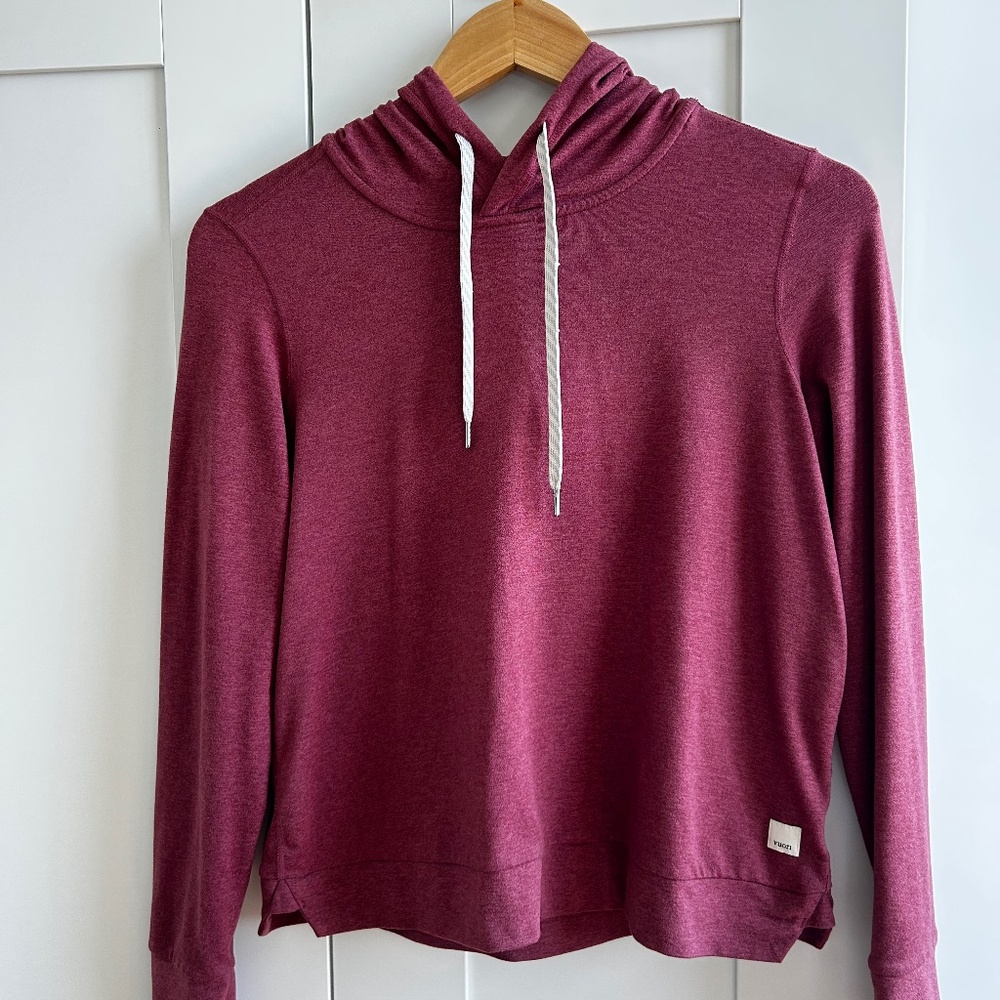 Vuori Halo Essential Crop Hoodie XS in currant heather